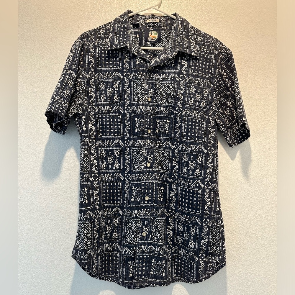 Reyn Spooner - Men's Short Sleeve Button-Up Shirt - Medium